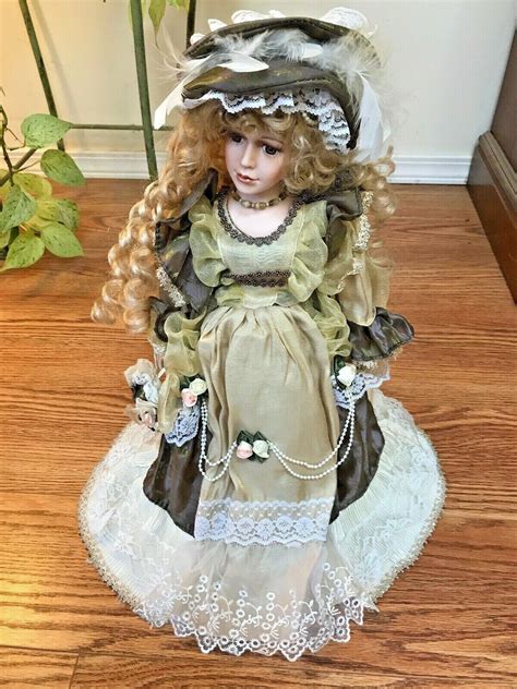 The box does have to very small names written on it in marker otherwise in good vintage condition. . Duck house heirloom dolls